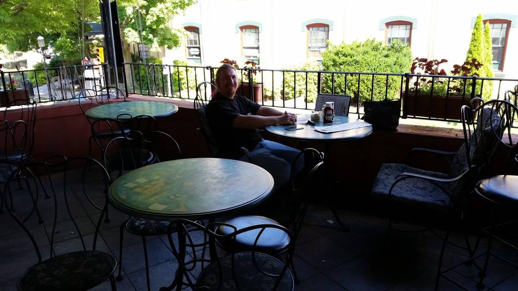 Mesquito Grille | restaurant | 128 W State St, Doylestown, PA 18901, USA | 2152307427 OR +1 215-230-7427