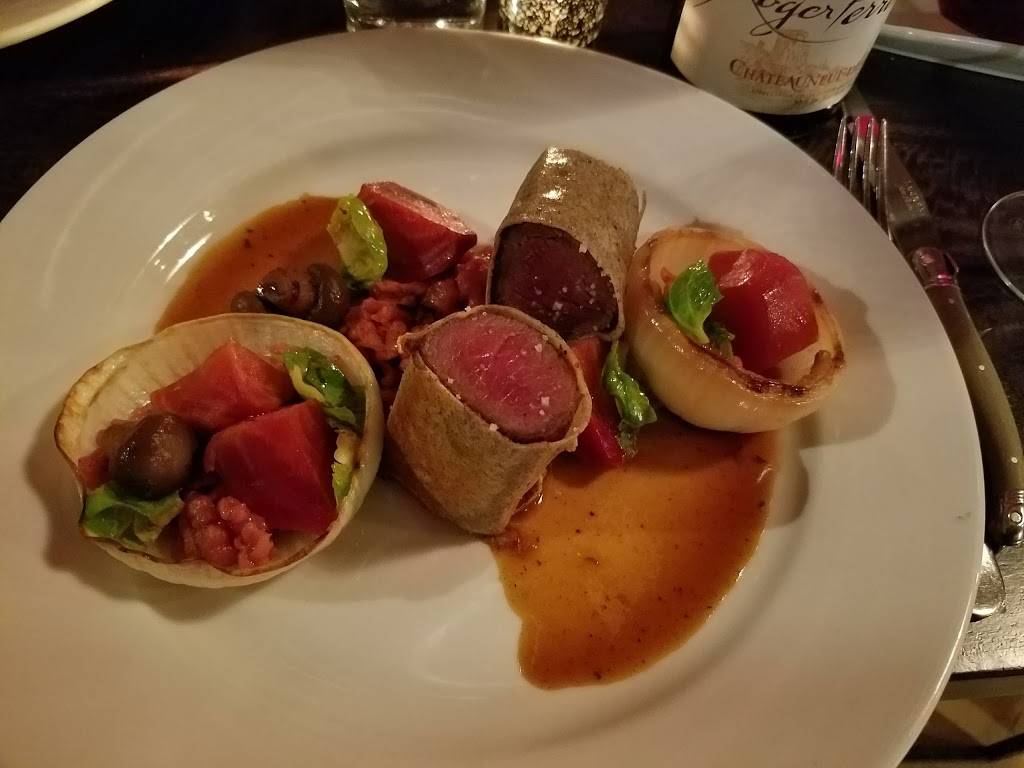 Present Company Restaurant | restaurant | 2 Tunxis Rd, Tariffville, CT 06081, USA | 8606587890 OR +1 860-658-7890