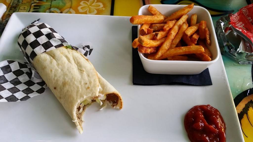 Beach House Bar & Grill | restaurant | 1205 N Ocean Blvd, Myrtle Beach, SC 29577, USA | 8438394705 OR +1 843-839-4705