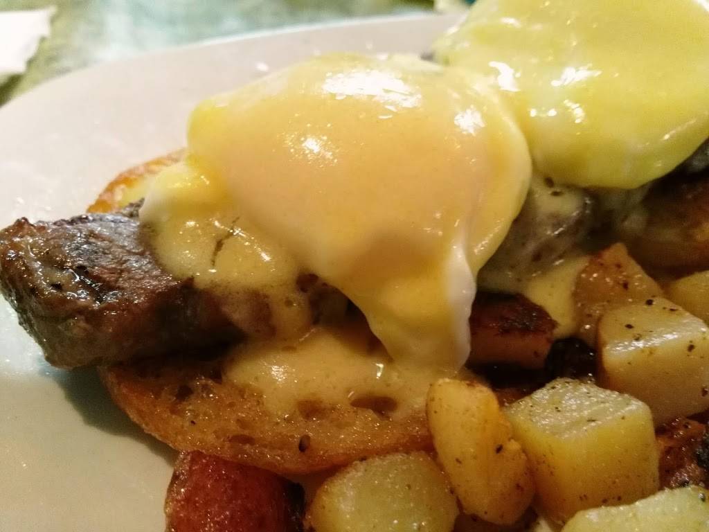 Rita Maes Restaurant | restaurant | 280 Main St, Manchester, NH 03102, USA | 6036684077 OR +1 603-668-4077