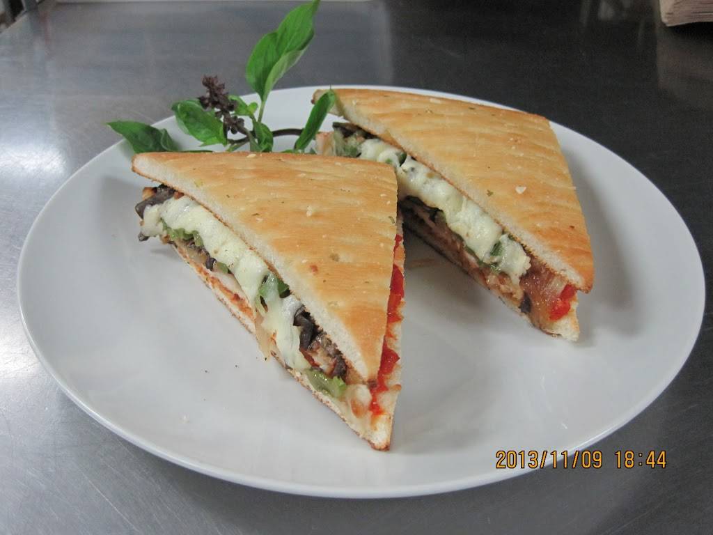 Best Pizza In Town | restaurant | 1100 Davis Dr, Newmarket, ON L3Y 8W8, Canada | 9058368200 OR +1 905-836-8200