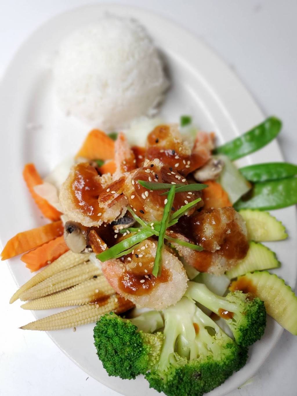 See Thai And Japanese Cuisine | restaurant | 1111 E Hallandale Beach Blvd, Hallandale Beach, FL 33009, USA | 9544568878 OR +1 954-456-8878
