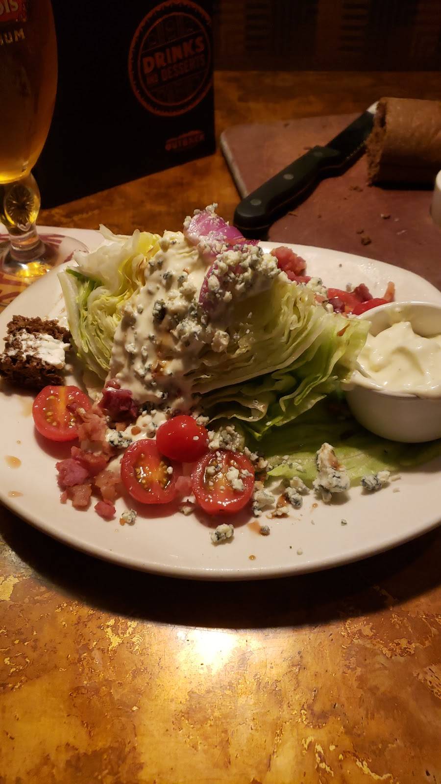 Outback Steakhouse | restaurant | 100 Buckwalter Pkwy, Bluffton, SC 29910, USA | 8437579888 OR +1 843-757-9888