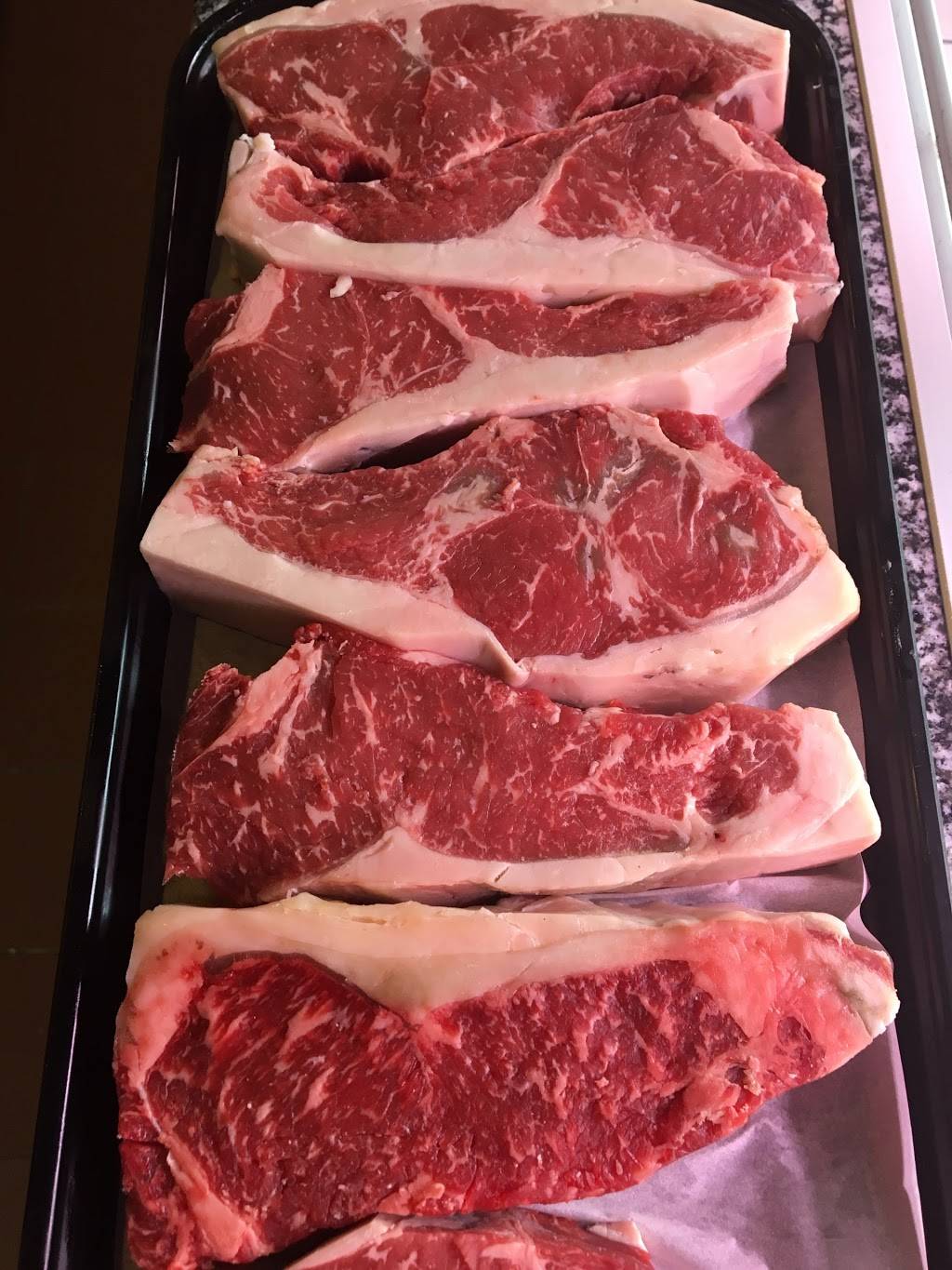 The Piggy Market | restaurant | 400 Winston Ave, Ottawa, ON K2A 1Y5, Canada | 6133716124 OR +1 613-371-6124