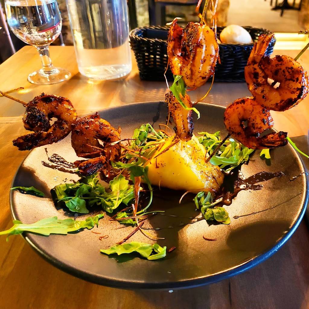 Le Repaire | restaurant | 4 Rue du Petit Champlain, Québec, QC G1K 4H4, Canada | 5813007677 OR +1 581-300-7677