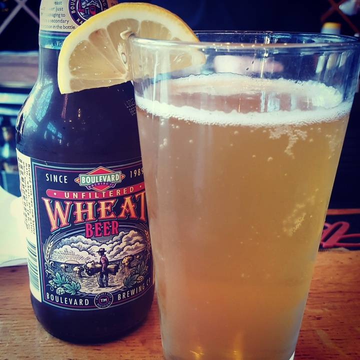 Little Hills Wine Shop | restaurant | 710 S Main St, St Charles, MO 63301, USA | 6369466637 OR +1 636-946-6637