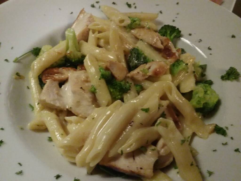 Ruby Tuesday | restaurant | 1940 E 3rd St, Williamsport, PA 17701, USA | 5703216373 OR +1 570-321-6373