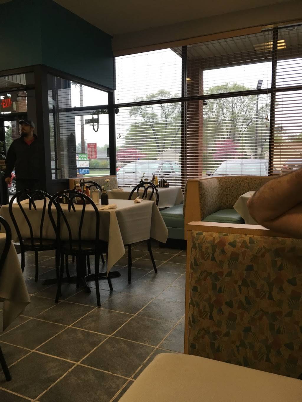 Poached | restaurant | 46350 Dequindre Rd, Shelby Charter Twp, MI 48317, USA | 5869917448 OR +1 586-991-7448