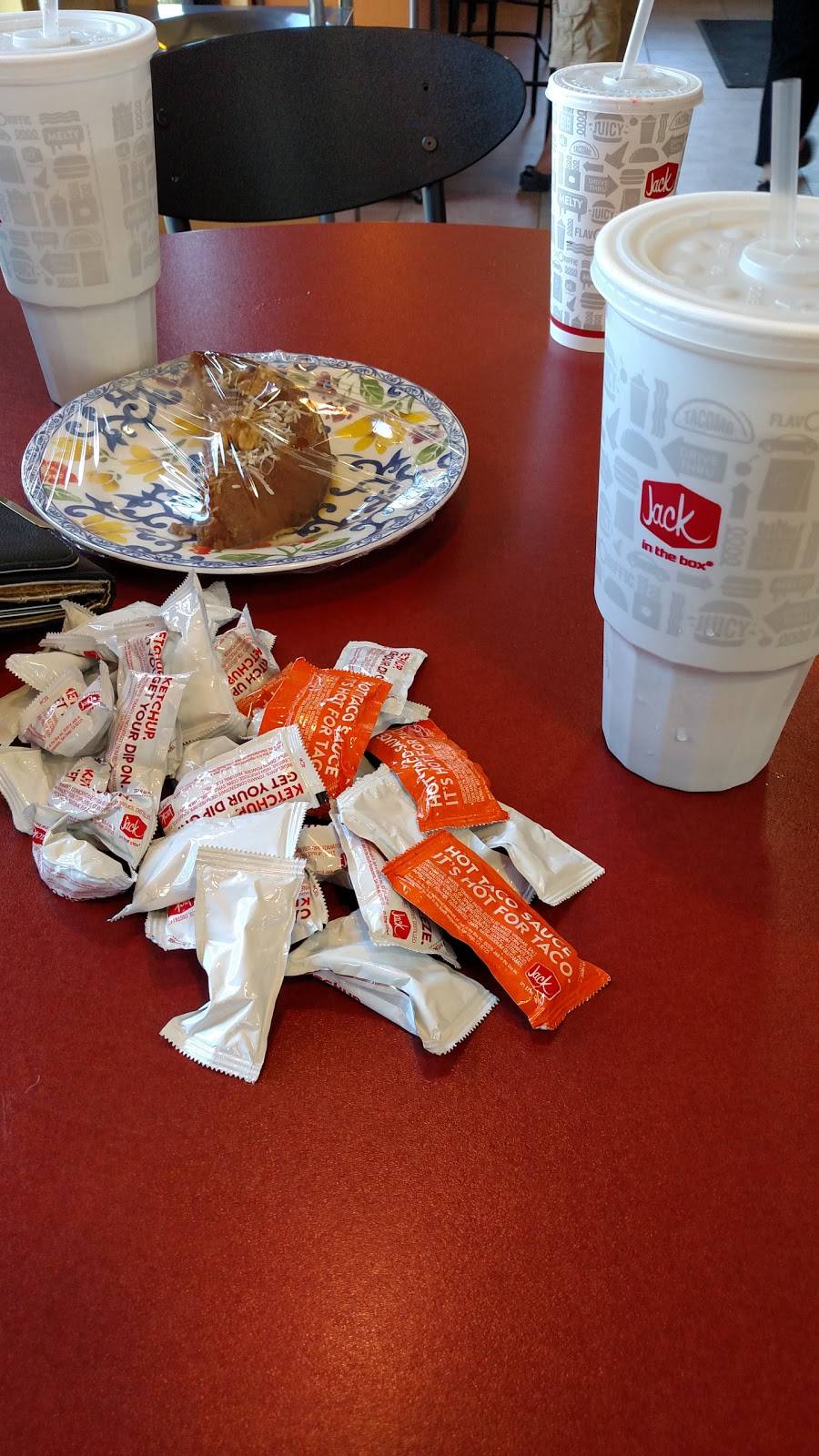 Jack in the Box | restaurant | 960 N Ventura Rd, Oxnard, CA 93030, USA | 8054858959 OR +1 805-485-8959