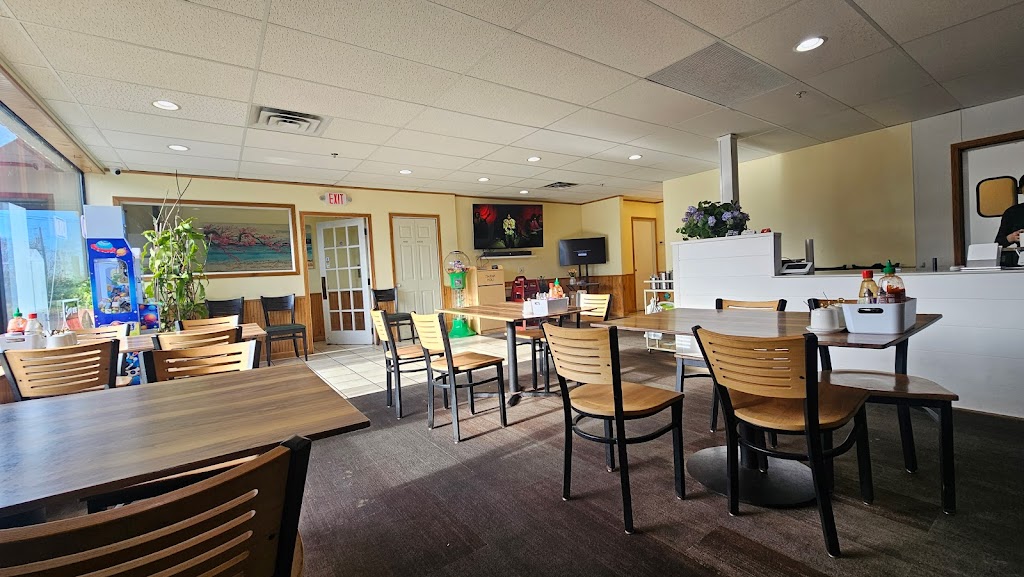 Lucky Pearl Cafe | restaurant | 5600 Bass Lake Rd STE E, Crystal, MN 55429, USA | 6512855133 OR +1 651-285-5133