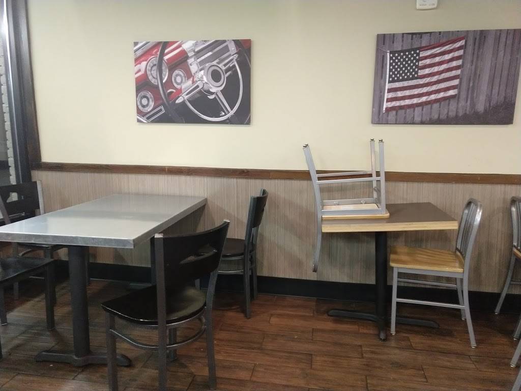 Pizza Hut | restaurant | 15 W Dundee Rd, Arlington Heights, IL 60004, USA | 8472532500 OR +1 847-253-2500