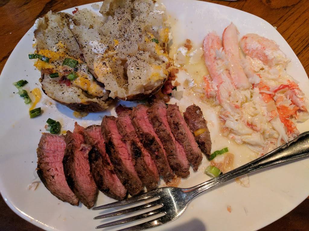 Outback Steakhouse | restaurant | 325 Main St, Holbrook, NY 11741, USA | 6315850404 OR +1 631-585-0404