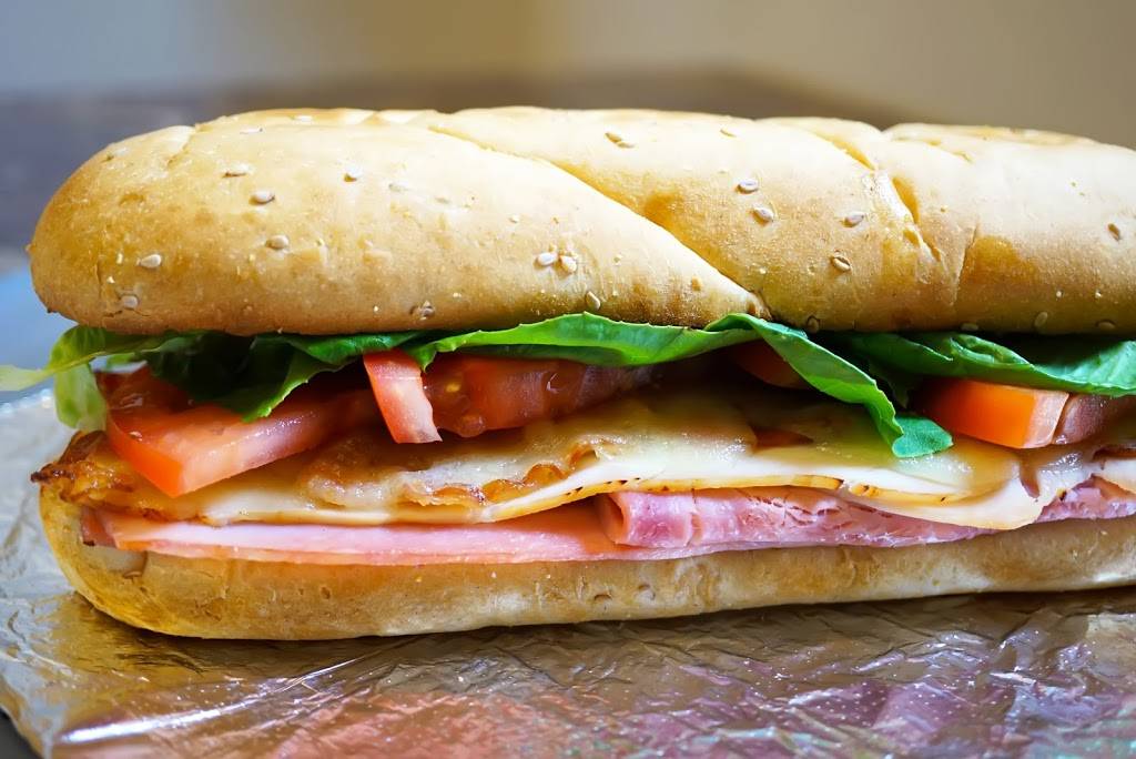 Eudicis Pizza | restaurant | 6893 Gratiot Rd, Saginaw, MI 48609, USA | 9897815944 OR +1 989-781-5944