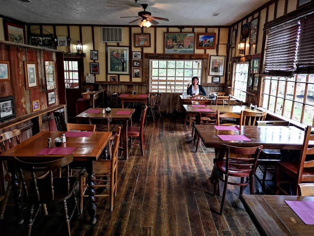 Clifton Mill | restaurant | 75 Water St, Clifton, OH 45316, USA | 9377675501 OR +1 937-767-5501