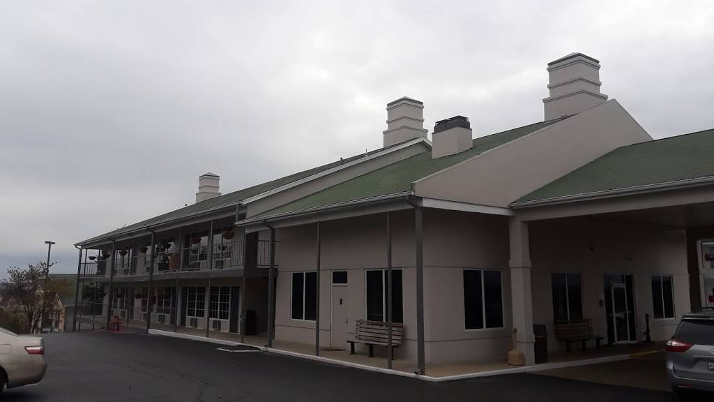 The Park at Foxborough Resort | restaurant | 235 Expressway Ln, Branson, MO 65616, USA | 4173354369 OR +1 417-335-4369