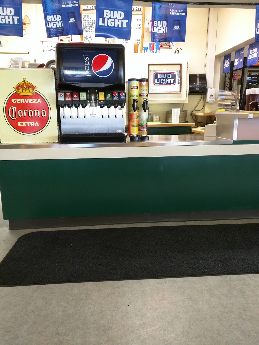 Angelos Pizza Parlor | restaurant | 725 N Main St, Phoenix, OR 97535, USA | 5415351535 OR +1 541-535-1535