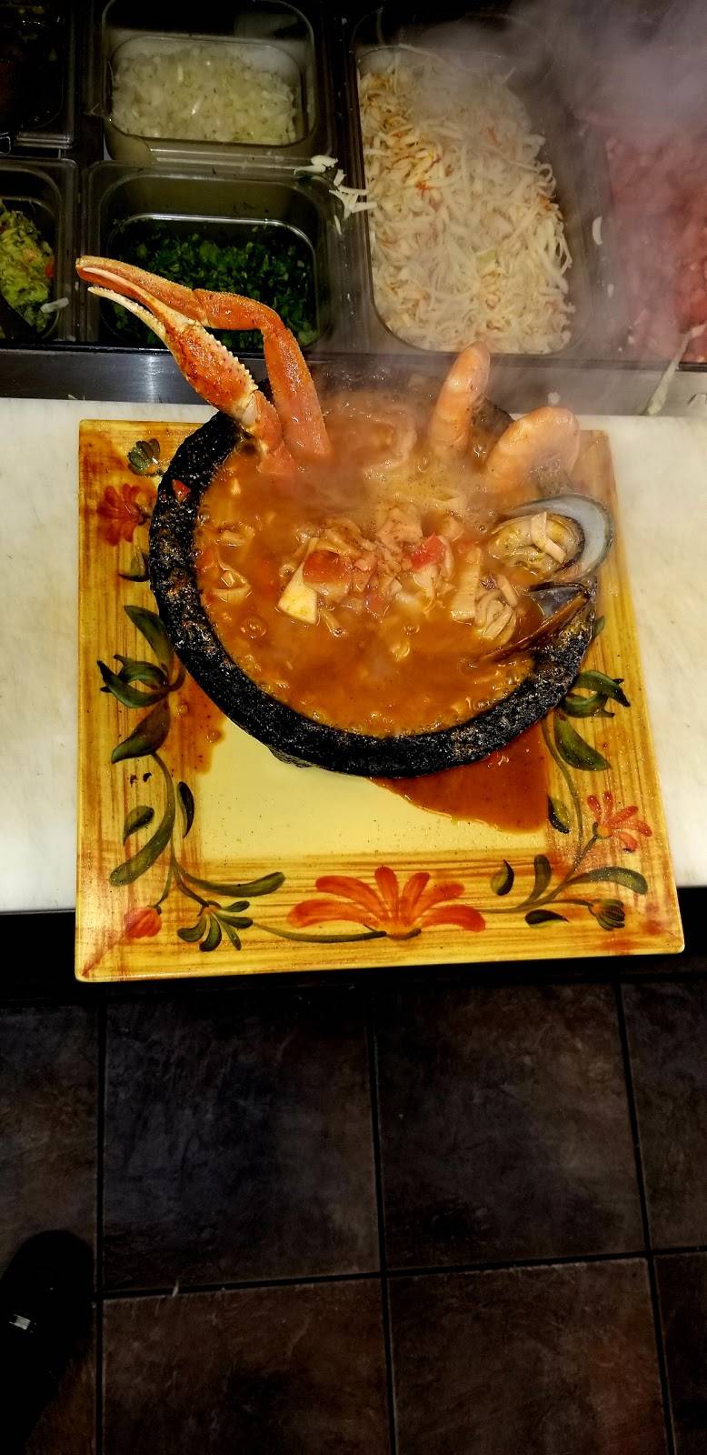 El Ranchito La Presa Restaurant | restaurant | 75 N John F.Kennedy Dr, Carpentersville, IL 60110, USA | 2244848641 OR +1 224-484-8641