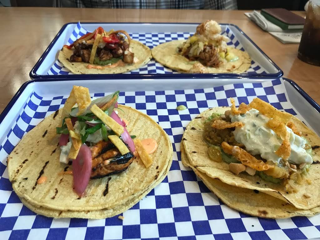 Longboards Taco and Tiki | restaurant | 302 Pearl St suite c, New Albany, IN 47150, USA | 8129247510 OR +1 812-924-7510
