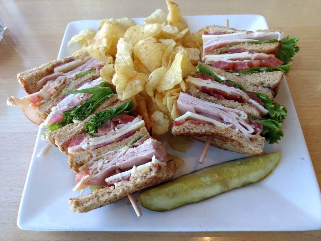 The Perfect Landing Restaurant | restaurant | 7625 S Peoria St, Englewood, CO 80112, USA | 3036494478 OR +1 303-649-4478