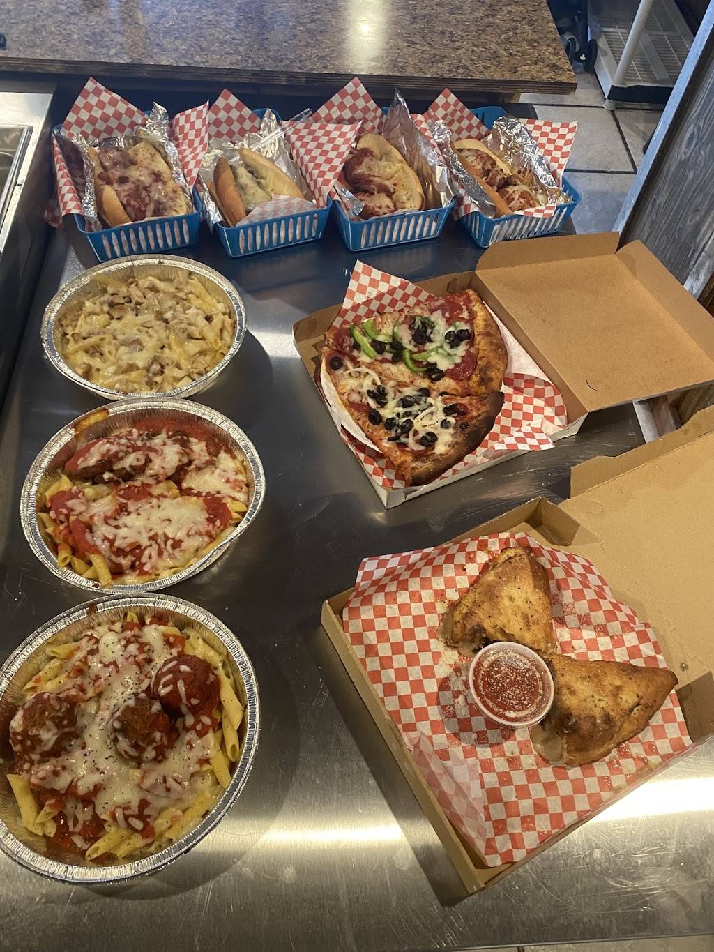 Santoras Mexican & Italian Kitchen | restaurant | 7013 Lithia Pinecrest Rd, Lithia, FL 33547, USA | 8138334998 OR +1 813-833-4998