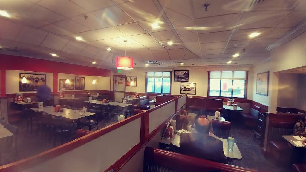 Friendlys | restaurant | 4189 Mountain Rd, Pasadena, MD 21122, USA | 4104376085 OR +1 410-437-6085