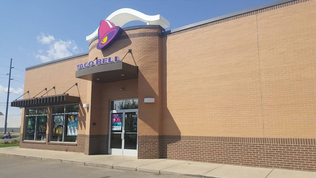 Taco Bell | meal takeaway | 8541 W E Grand River Ave, Brighton, MI 48116, USA | 8102276023 OR +1 810-227-6023