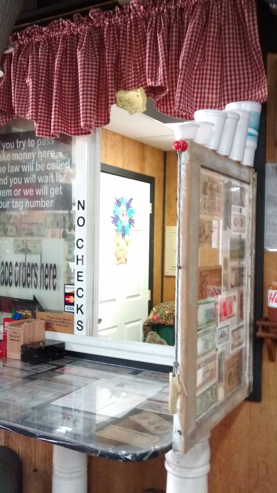 Charlies BBQ | restaurant | 30875 Broad St, Bruceton, TN 38317, USA | 7315867447 OR +1 731-586-7447