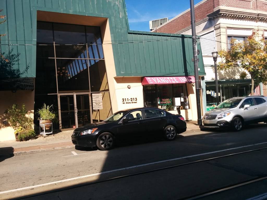 Yangtze Inn | restaurant | 211 W State St, Media, PA 19063, USA | 6105666830 OR +1 610-566-6830