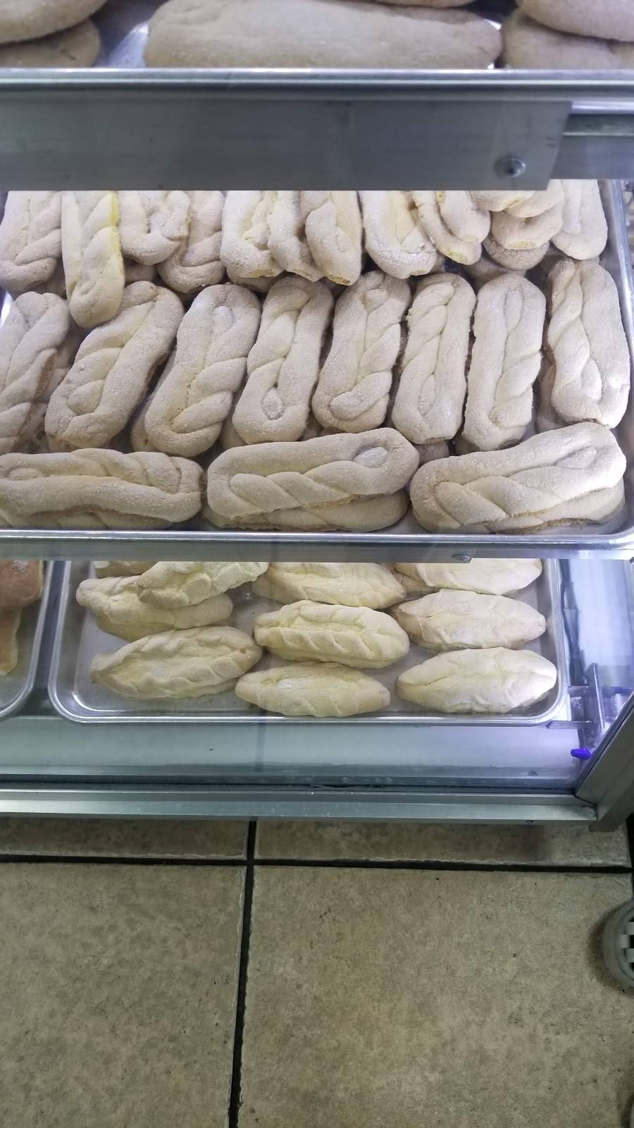 Panaderia Salvadoreña | restaurant | 3401 E Lake Mead Blvd, North Las Vegas, NV 89030, USA | 7028387261 OR +1 702-838-7261