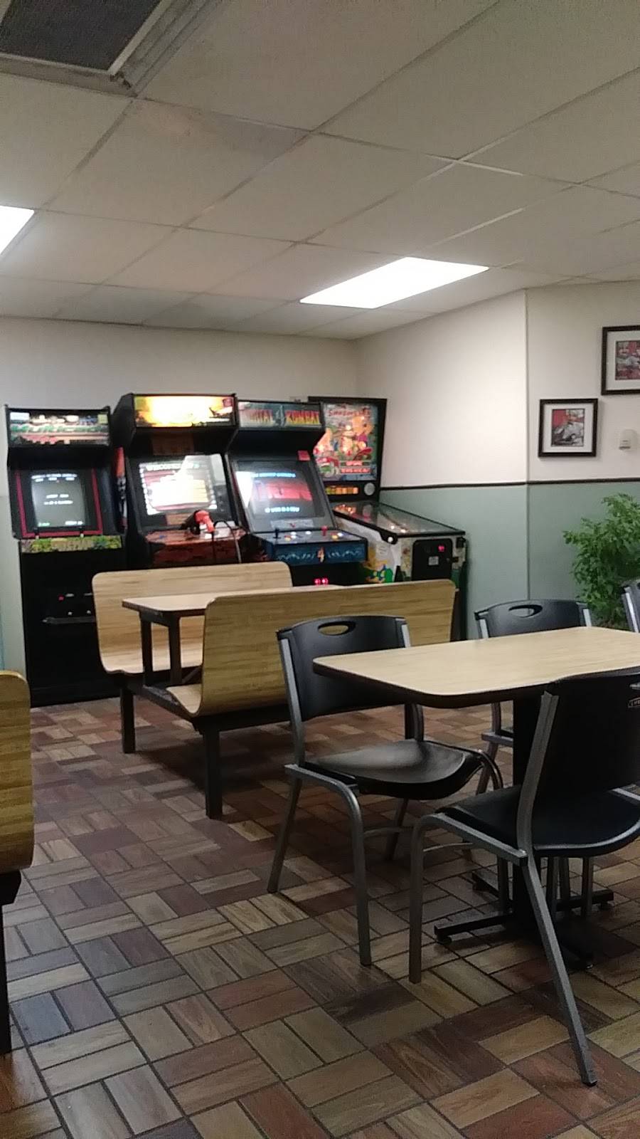 PO Boy | restaurant | 5619 E Lincoln St, Wichita, KS 67218, USA | 3166873737 OR +1 316-687-3737