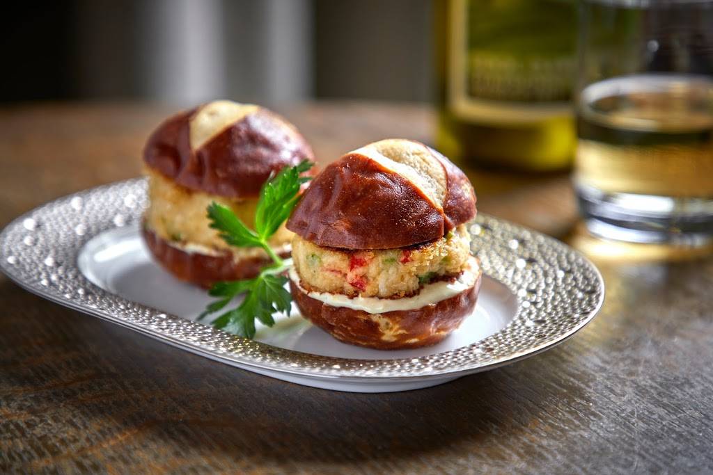 Ambassador Chicago - Chef Pedro Avilas Kitchen | restaurant | 1301 N State Pkwy, Chicago, IL 60610, USA | 3127873700 OR +1 312-787-3700