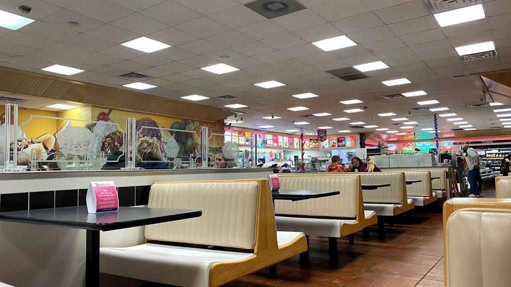 Braums Ice Cream & Burger Restaurant | restaurant | 1401 W Sunshine St, Springfield, MO 65803, USA | 4178631750 OR +1 417-863-1750