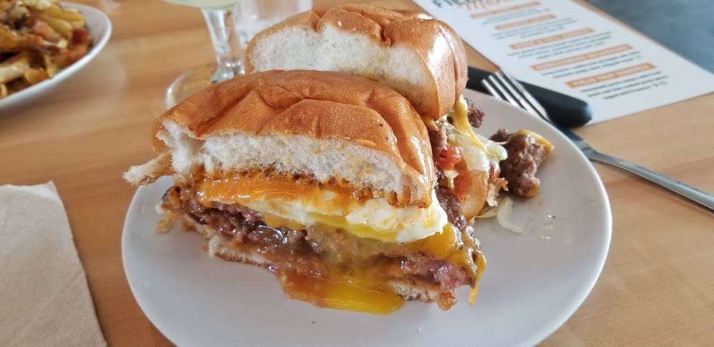 Bernies Burger Bus - Heights | restaurant | 2200 Yale St Suite 100, Houston, TX 77008, USA | 7138678600 OR +1 713-867-8600