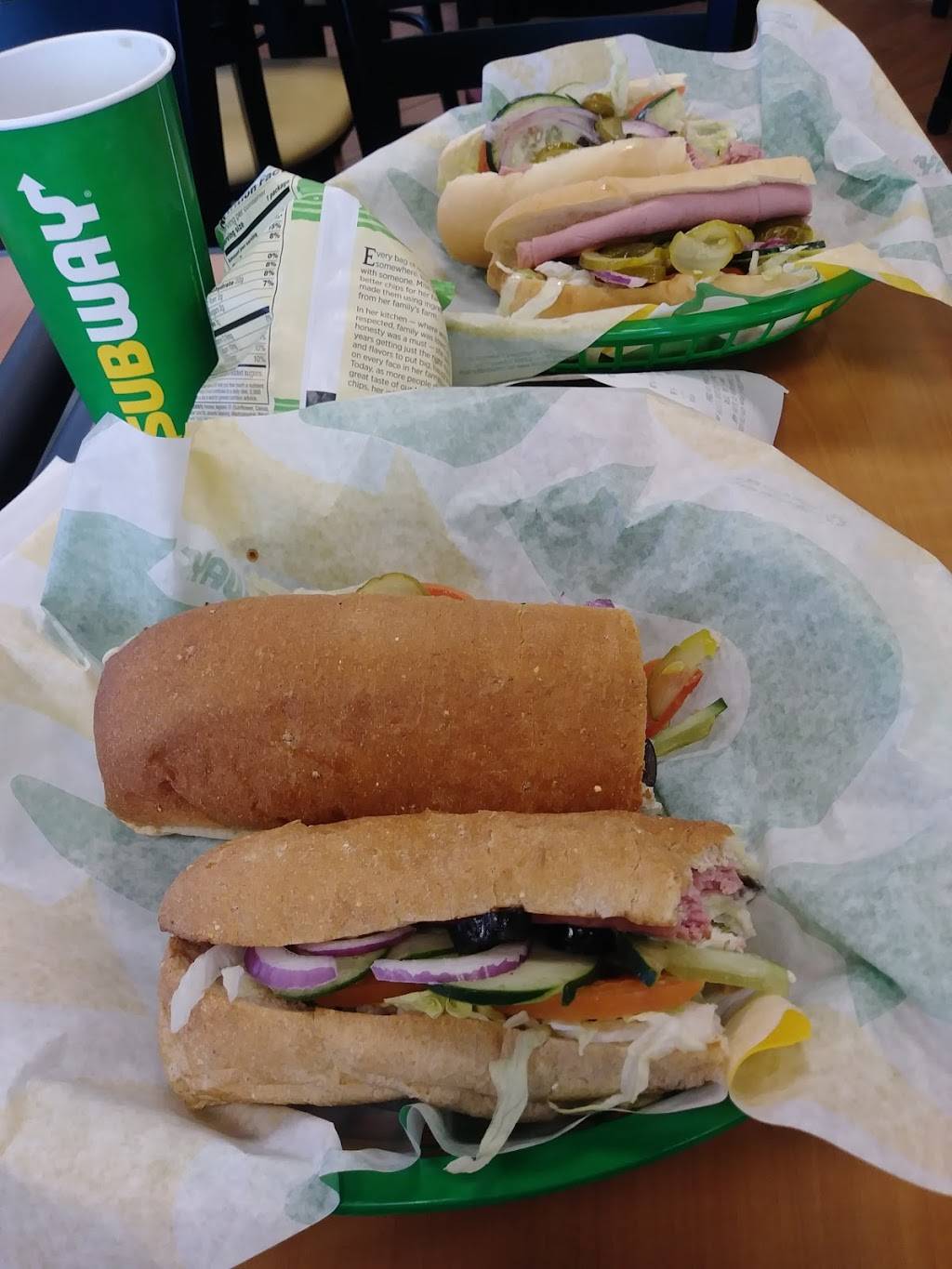 Subway | restaurant | 200 Bloomington St Suites A & B, Lowell, AR 72745, USA | 4797700057 OR +1 479-770-0057