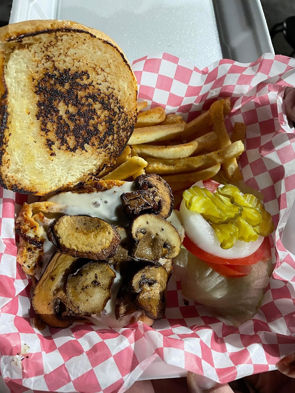 Bazins on Church | restaurant | 111 Church St NW, Vienna, VA 22180, USA | 7032557212 OR +1 703-255-7212