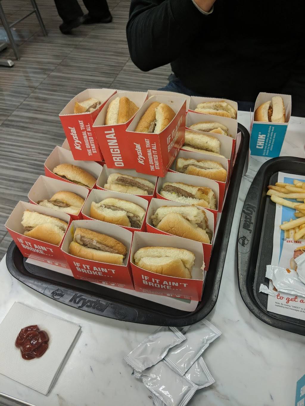 Krystal | meal takeaway | 6261 GA-92, Acworth, GA 30102, USA | 7709247325 OR +1 770-924-7325