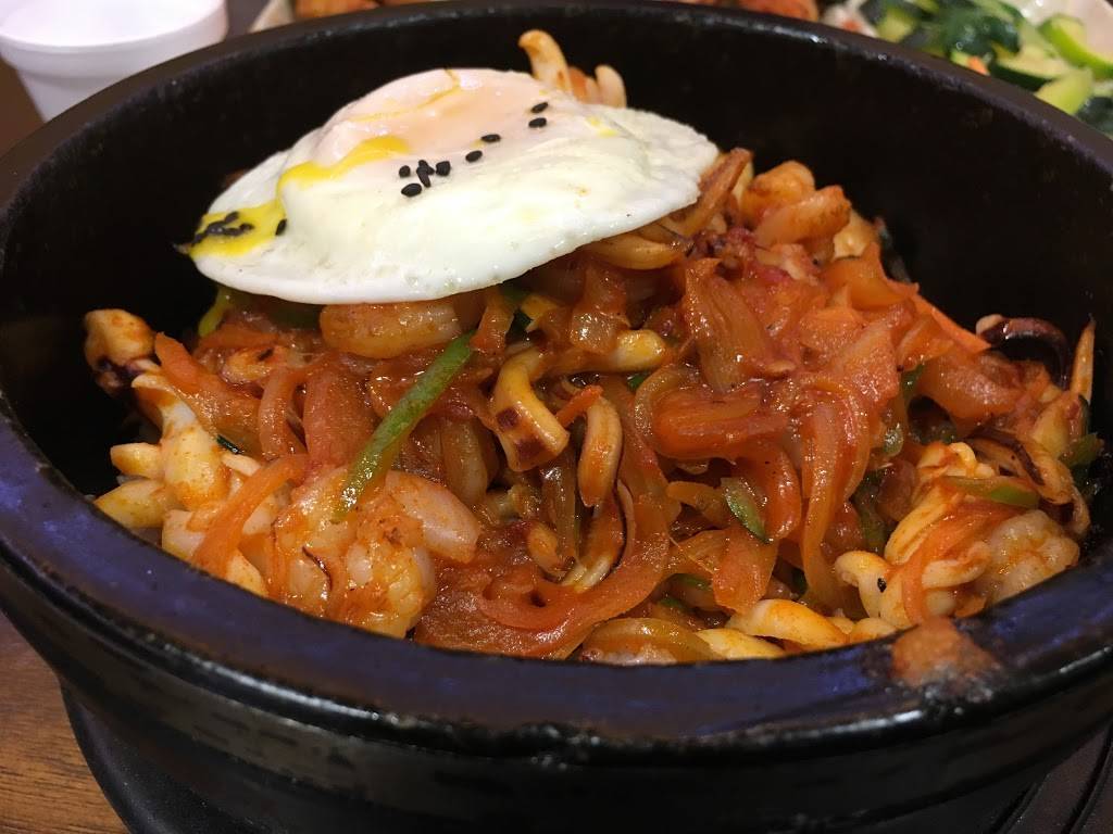 Songs Family Food Court | restaurant | 485 Great Neck Rd, Great Neck, NY 11021, USA | 5168534717 OR +1 516-853-4717