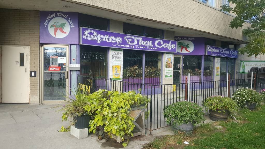Spice Thai Cafe | restaurant | 246 Queens Quay W, Toronto, ON M5J 1B5, Canada | 4165980600 OR +1 416-598-0600