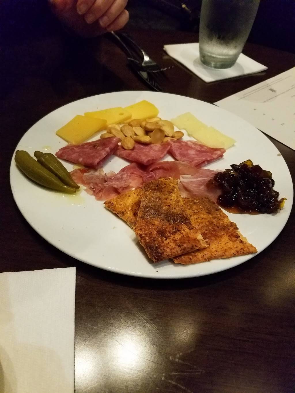 Genevieves | restaurant | 300 S Main St, Greenville, SC 29601, USA | 8644673000 OR +1 864-467-3000