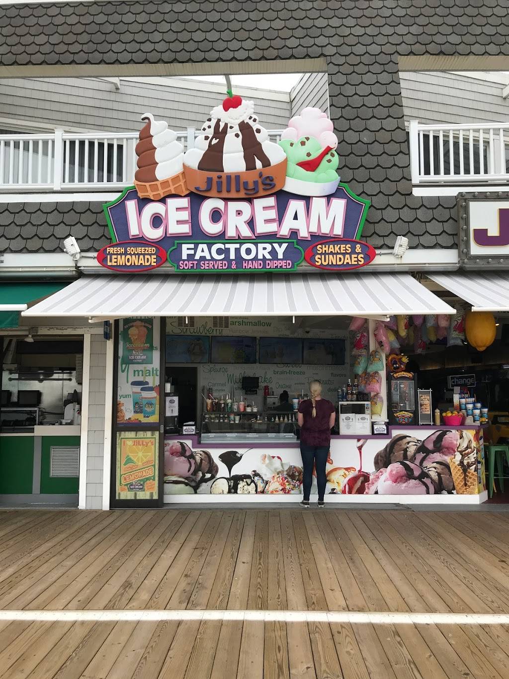 JiLLy’s Ice Cream Factory | restaurant | 1172 Boardwalk, Ocean City, NJ 08226, USA | 6093851234 OR +1 609-385-1234