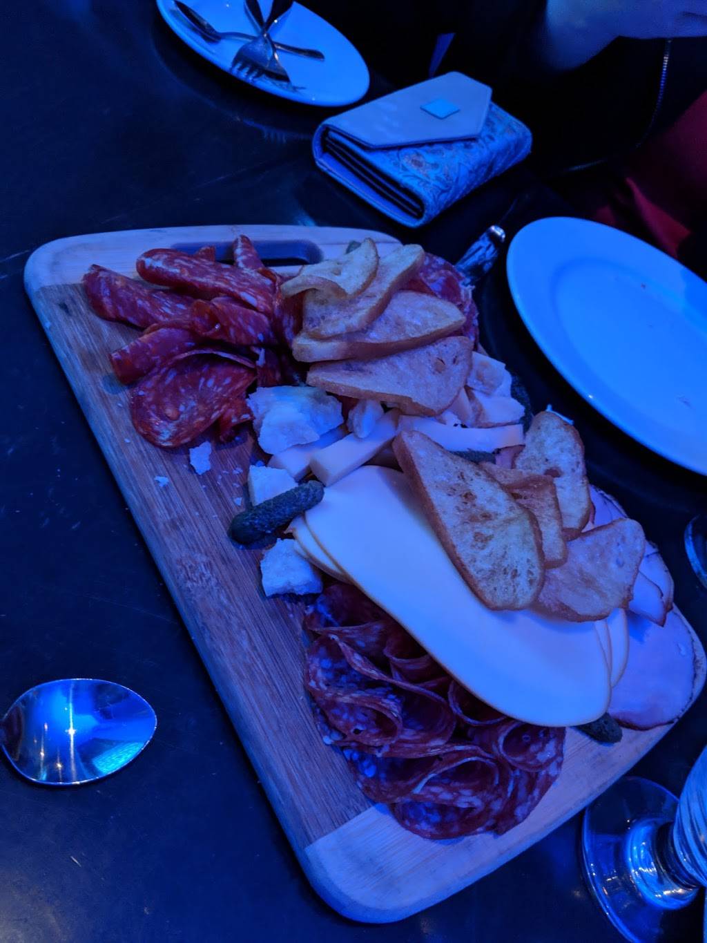 Restaurant Novo | restaurant | 570 Rue Dubois, Saint-Eustache, QC J7P 0B3, Canada | 4504723336 OR +1 450-472-3336