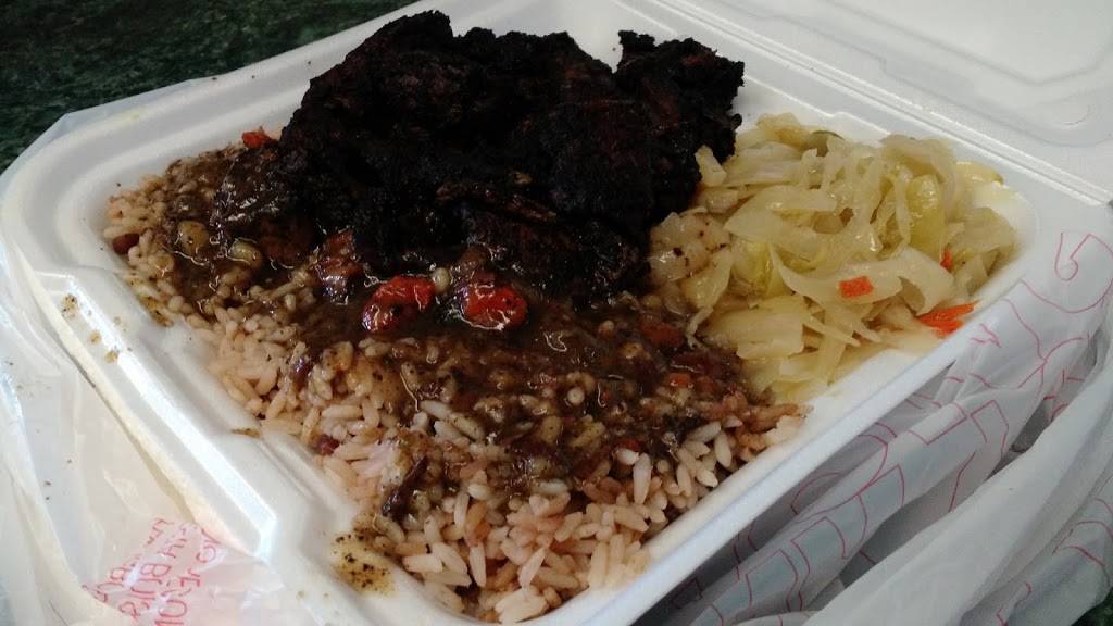 Carls Barbeque & Jerk | restaurant | 285 Silver Ln, East Hartford, CT 06118, USA | 8605683644 OR +1 860-568-3644