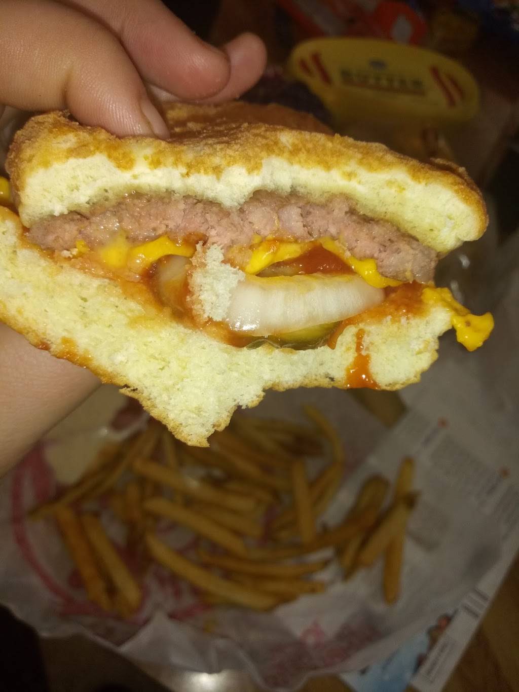 Wendys | restaurant | 24845 Ryan Rd, Warren, MI 48091, USA | 5864275360 OR +1 586-427-5360