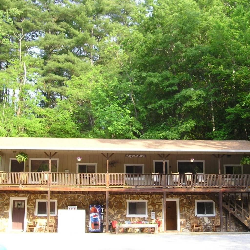 Deep Creek Lodge | meal takeaway | 1881 W Deep Creek Rd, Bryson City, NC 28713, USA | 8284882587 OR +1 828-488-2587