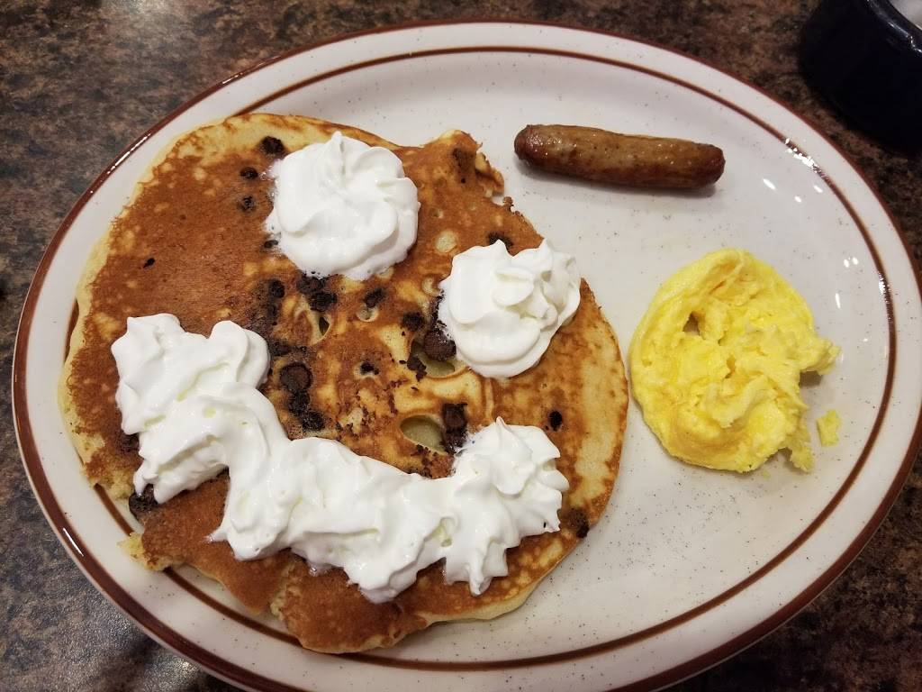 Brigs at the Village Restaurant | restaurant | 1040 Tryon Village Dr, Cary, NC 27518, USA | 9198592151 OR +1 919-859-2151