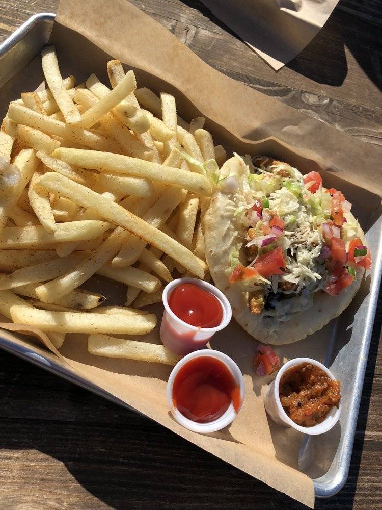 The Last Stand | restaurant | 330 W Davis St Suite 120, Dallas, TX 75208, USA | 2145799196 OR +1 214-579-9196