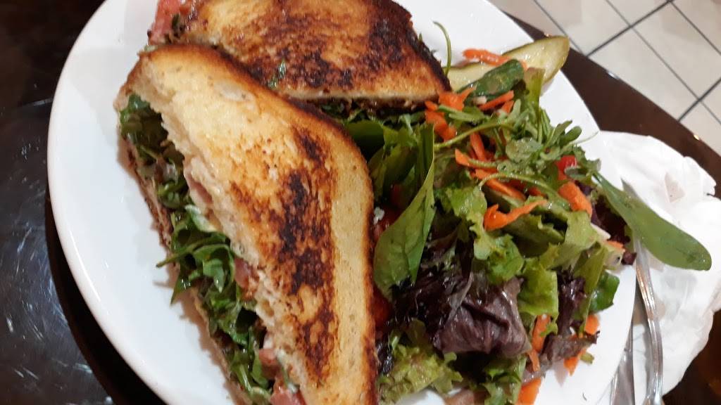 The Twins Restaurant | restaurant | 572 E Cotati Ave, Cotati, CA 94931, USA | 7072423075 OR +1 707-242-3075