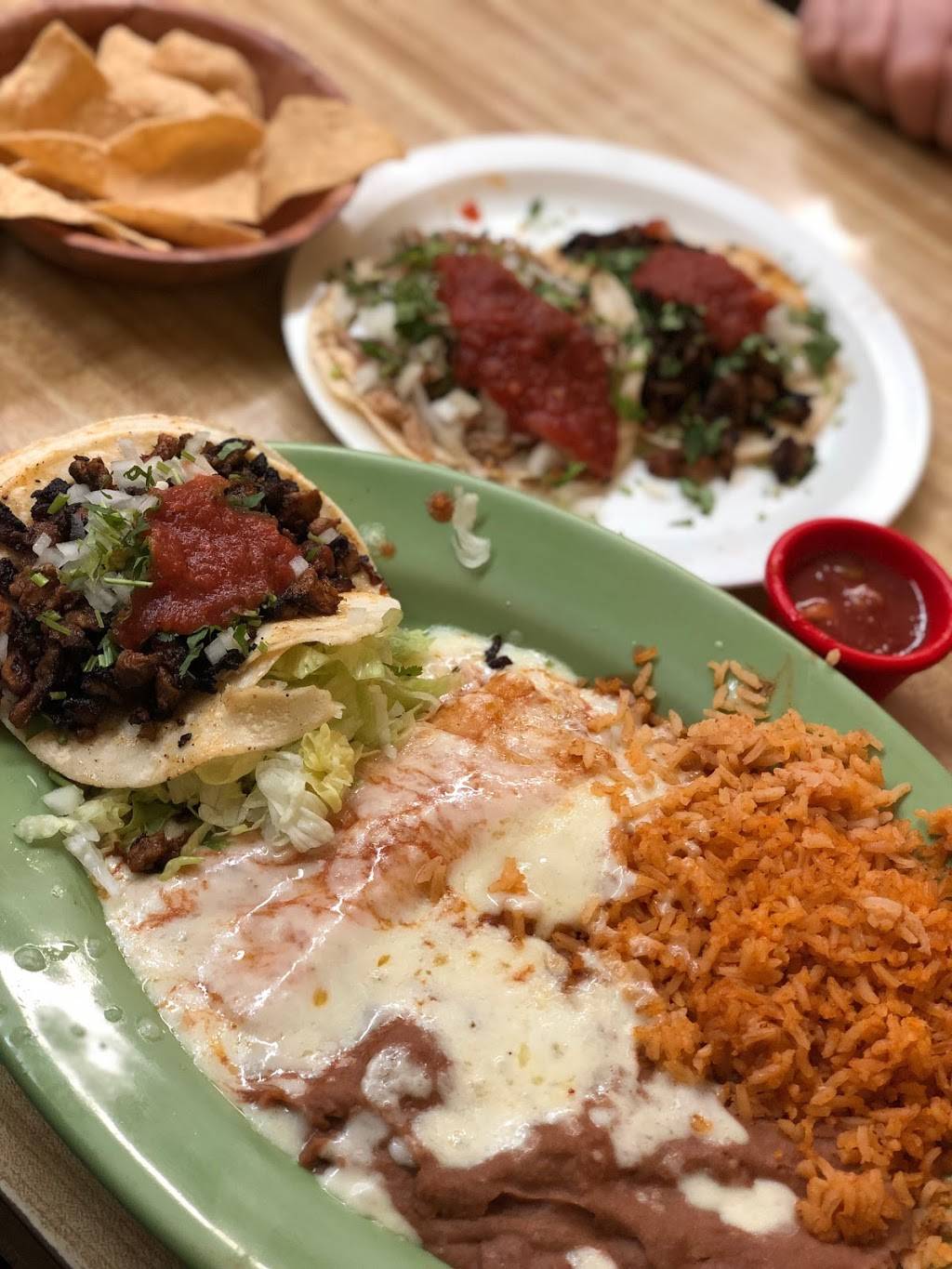 Taqueria Santa Rosa #5 | restaurant | 791 Montecito Center, Santa Rosa, CA 95409, USA | 7075382642 OR +1 707-538-2642