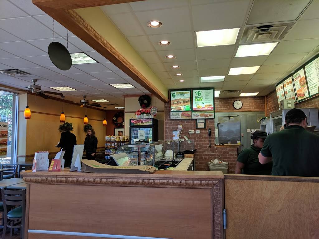 Subway | restaurant | 7711 Burnet Rd, Austin, TX 78757, USA | 5129060192 OR +1 512-906-0192