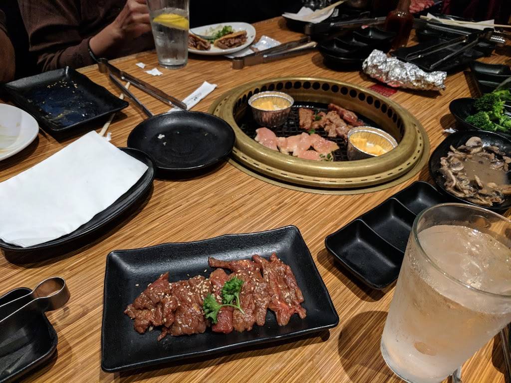 Gyu-Kaku Japanese BBQ | restaurant | 27025 McBean Pkwy, Valencia, CA 91355, USA | 6612542355 OR +1 661-254-2355